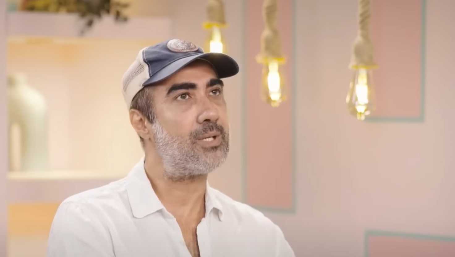 (Photo: YouTube Screengrab/ Digital Commentary Clips, रणवीर शौरी की प्यार टिप्पणी और इंटरव्यू)